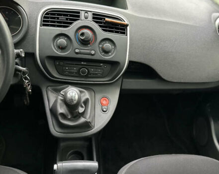 Сірий Рено Кєнгу, об'ємом двигуна 1.5 л та пробігом 264 тис. км за 12800 $, фото 25 на Automoto.ua