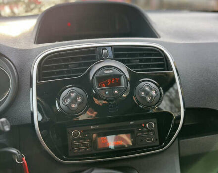 Серый Рено Кенгу, объемом двигателя 1.5 л и пробегом 189 тыс. км за 10900 $, фото 35 на Automoto.ua