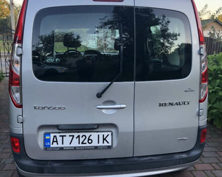 Рено Кенгу 2015 в Калуше на Automoto.ua Серый Рено Кенгу, объемом двигателя 1.2 л и пробегом 182 тыс. км за 9200 $, фото 17 на Automoto.ua