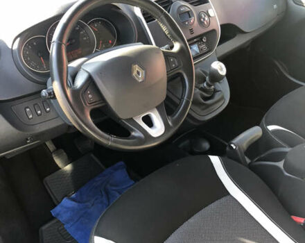 Рено Кенгу 2015 в Калуше на Automoto.ua Серый Рено Кенгу, объемом двигателя 1.2 л и пробегом 182 тыс. км за 9200 $, фото 15 на Automoto.ua