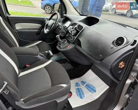 Сірий Рено Кєнгу, об'ємом двигуна 1.5 л та пробігом 241 тис. км за 12500 $, фото 17 на Automoto.ua