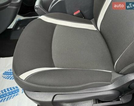 Сірий Рено Кєнгу, об'ємом двигуна 1.5 л та пробігом 241 тис. км за 12500 $, фото 14 на Automoto.ua