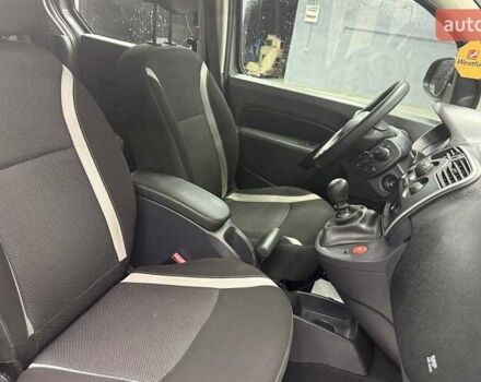 Серый Рено Кенгу, объемом двигателя 1.46 л и пробегом 271 тыс. км за 14450 $, фото 13 на Automoto.ua