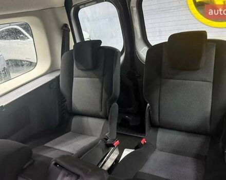 Серый Рено Кенгу, объемом двигателя 1.46 л и пробегом 271 тыс. км за 14450 $, фото 16 на Automoto.ua