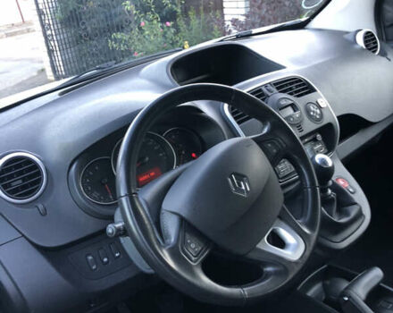 Рено Кенгу 2015 в Калуше на Automoto.ua Серый Рено Кенгу, объемом двигателя 1.2 л и пробегом 182 тыс. км за 9200 $, фото 4 на Automoto.ua