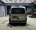 Серый Рено Кенгу, объемом двигателя 1.46 л и пробегом 247 тыс. км за 11600 $, фото 5 на Automoto.ua