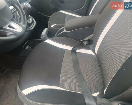 Серый Рено Кенгу, объемом двигателя 1.5 л и пробегом 172 тыс. км за 10200 $, фото 18 на Automoto.ua