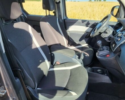 Серый Рено Кенгу, объемом двигателя 1.2 л и пробегом 173 тыс. км за 5700 $, фото 11 на Automoto.ua