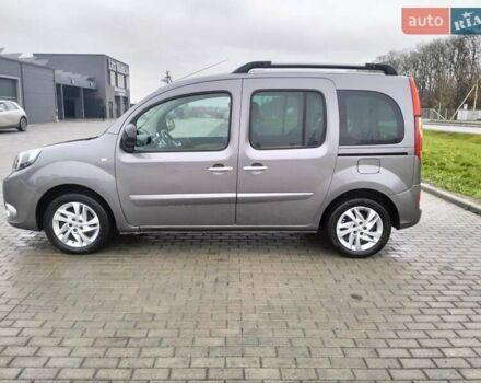 Серый Рено Кенгу, объемом двигателя 1.5 л и пробегом 240 тыс. км за 11300 $, фото 3 на Automoto.ua