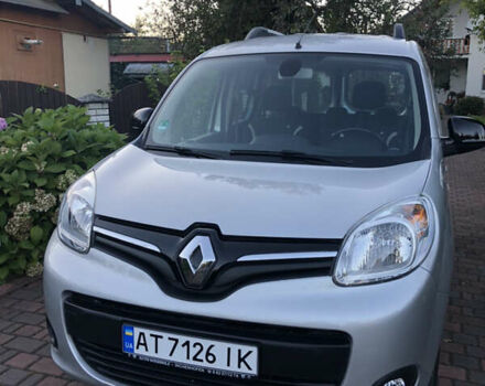 Рено Кенгу 2015 в Калуше на Automoto.ua Серый Рено Кенгу, объемом двигателя 1.2 л и пробегом 182 тыс. км за 9200 $, фото 16 на Automoto.ua