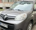 Серый Рено Кенгу, объемом двигателя 1.5 л и пробегом 330 тыс. км за 9000 $, фото 1 на Automoto.ua