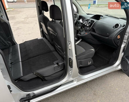 Серый Рено Кенгу, объемом двигателя 1.5 л и пробегом 196 тыс. км за 12999 $, фото 94 на Automoto.ua