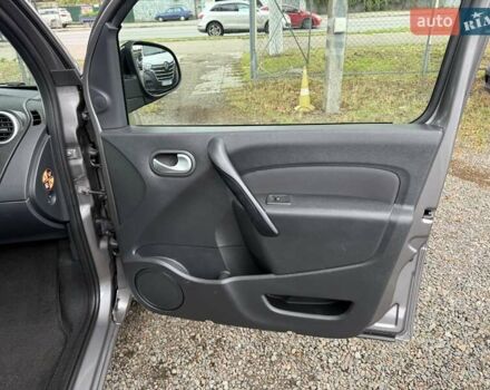 Рено Кенгу 2016 в Одессе на Automoto.ua Серый Рено Кенгу, объемом двигателя 1.5 л и пробегом 156 тыс. км за 13650 $, фото 41 на Automoto.ua