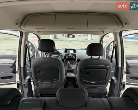 Серый Рено Кенгу, объемом двигателя 1.5 л и пробегом 196 тыс. км за 12999 $, фото 80 на Automoto.ua