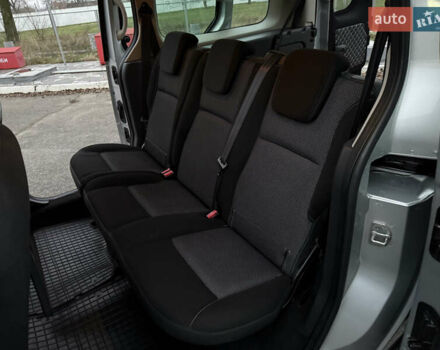 Серый Рено Кенгу, объемом двигателя 1.5 л и пробегом 172 тыс. км за 12999 $, фото 55 на Automoto.ua