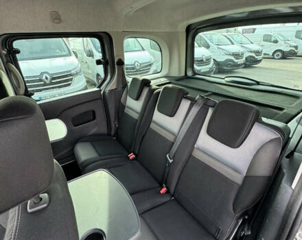 Серый Рено Кенгу, объемом двигателя 1.2 л и пробегом 155 тыс. км за 12900 $, фото 20 на Automoto.ua