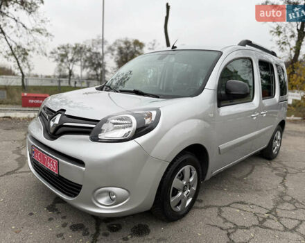 Серый Рено Кенгу, объемом двигателя 1.5 л и пробегом 196 тыс. км за 12999 $, фото 1 на Automoto.ua