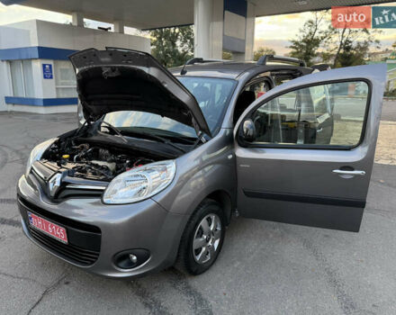 Сірий Рено Кєнгу, об'ємом двигуна 1.5 л та пробігом 126 тис. км за 12599 $, фото 120 на Automoto.ua