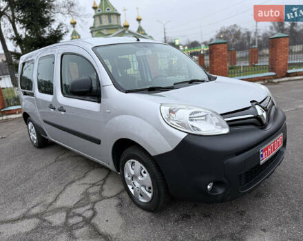 Серый Рено Кенгу, объемом двигателя 1.5 л и пробегом 172 тыс. км за 12999 $, фото 9 на Automoto.ua