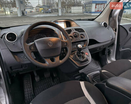 Серый Рено Кенгу, объемом двигателя 1.5 л и пробегом 172 тыс. км за 12999 $, фото 67 на Automoto.ua