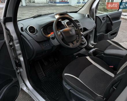 Серый Рено Кенгу, объемом двигателя 1.5 л и пробегом 172 тыс. км за 12999 $, фото 51 на Automoto.ua