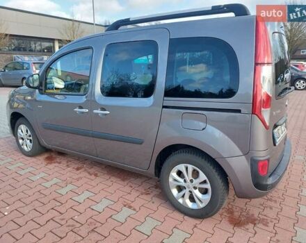 Серый Рено Кенгу, объемом двигателя 0 л и пробегом 250 тыс. км за 7500 $, фото 1 на Automoto.ua