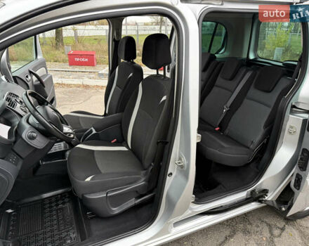 Серый Рено Кенгу, объемом двигателя 1.5 л и пробегом 196 тыс. км за 12999 $, фото 68 на Automoto.ua