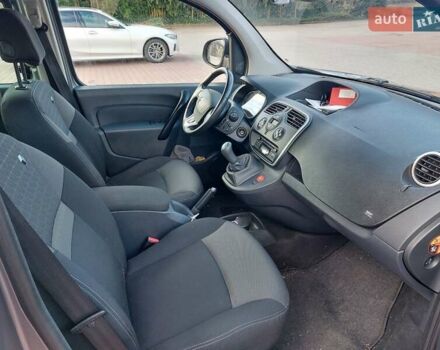 Серый Рено Кенгу, объемом двигателя 0 л и пробегом 250 тыс. км за 7500 $, фото 6 на Automoto.ua