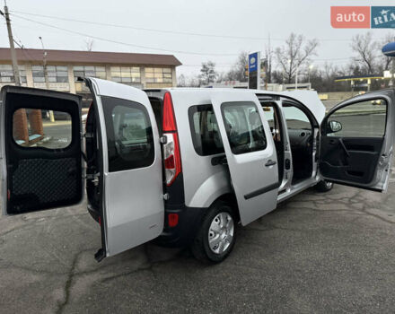 Серый Рено Кенгу, объемом двигателя 1.5 л и пробегом 172 тыс. км за 12999 $, фото 84 на Automoto.ua