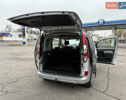 Серый Рено Кенгу, объемом двигателя 1.5 л и пробегом 196 тыс. км за 12999 $, фото 119 на Automoto.ua