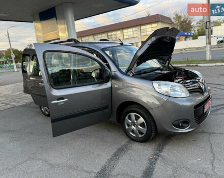 Сірий Рено Кєнгу, об'ємом двигуна 1.5 л та пробігом 126 тис. км за 12599 $, фото 105 на Automoto.ua