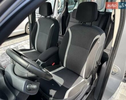 Серый Рено Кенгу, объемом двигателя 1.5 л и пробегом 171 тыс. км за 12800 $, фото 35 на Automoto.ua