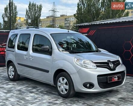 Серый Рено Кенгу, объемом двигателя 1.5 л и пробегом 171 тыс. км за 12800 $, фото 24 на Automoto.ua