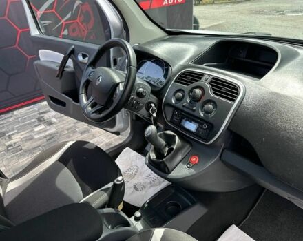 Серый Рено Кенгу, объемом двигателя 1.5 л и пробегом 171 тыс. км за 12600 $, фото 13 на Automoto.ua