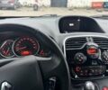 Серый Рено Кенгу, объемом двигателя 1.46 л и пробегом 203 тыс. км за 13200 $, фото 14 на Automoto.ua
