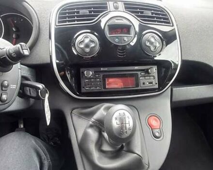 Сірий Рено Кєнгу, об'ємом двигуна 1.2 л та пробігом 126 тис. км за 8900 $, фото 17 на Automoto.ua