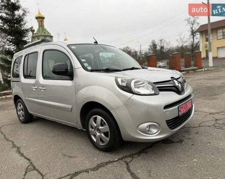 Серый Рено Кенгу, объемом двигателя 1.5 л и пробегом 196 тыс. км за 12999 $, фото 12 на Automoto.ua