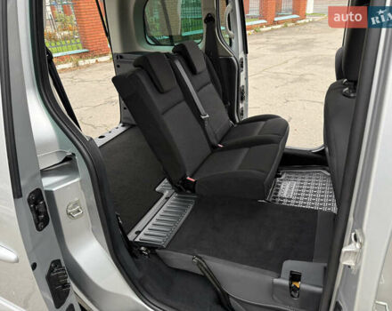 Серый Рено Кенгу, объемом двигателя 1.5 л и пробегом 196 тыс. км за 12999 $, фото 86 на Automoto.ua