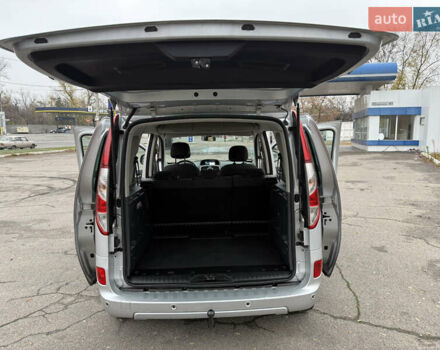 Серый Рено Кенгу, объемом двигателя 1.5 л и пробегом 196 тыс. км за 12999 $, фото 78 на Automoto.ua