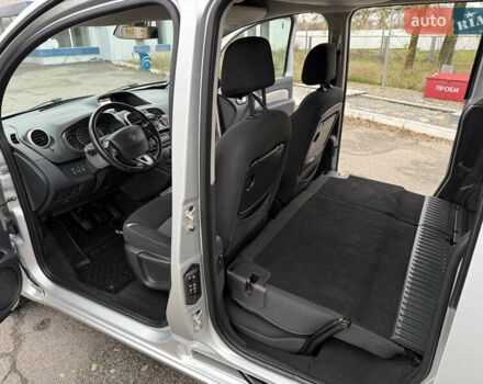 Серый Рено Кенгу, объемом двигателя 1.5 л и пробегом 196 тыс. км за 12999 $, фото 91 на Automoto.ua