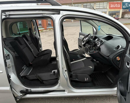 Серый Рено Кенгу, объемом двигателя 1.5 л и пробегом 196 тыс. км за 12999 $, фото 84 на Automoto.ua