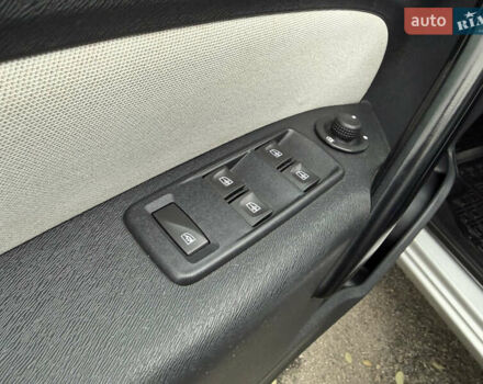 Серый Рено Кенгу, объемом двигателя 1.5 л и пробегом 196 тыс. км за 12999 $, фото 62 на Automoto.ua