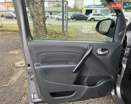 Рено Кенгу 2016 в Одессе на Automoto.ua Серый Рено Кенгу, объемом двигателя 1.5 л и пробегом 156 тыс. км за 13650 $, фото 19 на Automoto.ua