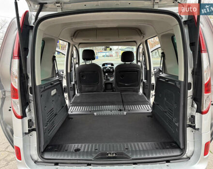 Серый Рено Кенгу, объемом двигателя 1.5 л и пробегом 196 тыс. км за 12999 $, фото 10 на Automoto.ua