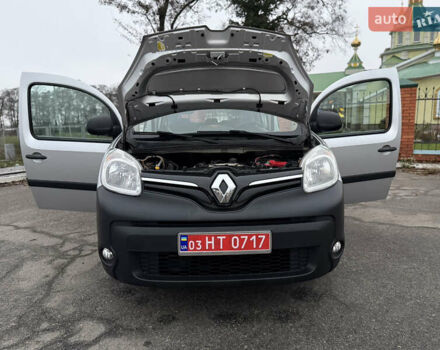 Серый Рено Кенгу, объемом двигателя 1.5 л и пробегом 172 тыс. км за 12999 $, фото 76 на Automoto.ua