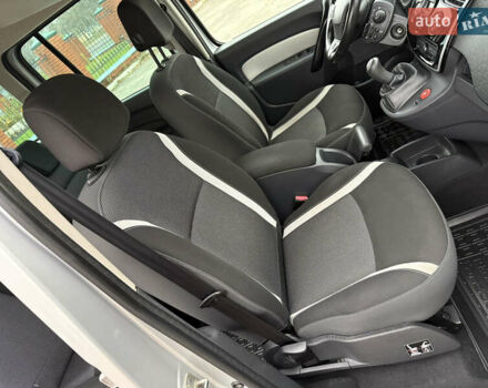 Серый Рено Кенгу, объемом двигателя 1.5 л и пробегом 196 тыс. км за 12999 $, фото 46 на Automoto.ua