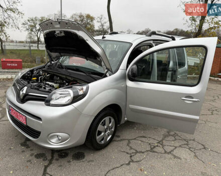 Серый Рено Кенгу, объемом двигателя 1.5 л и пробегом 196 тыс. км за 12999 $, фото 127 на Automoto.ua