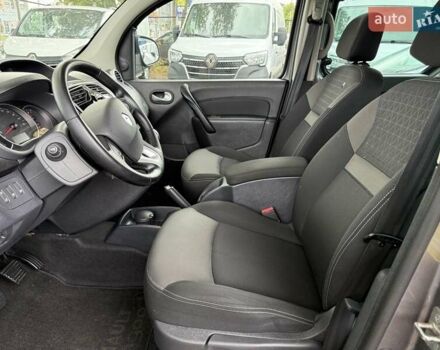 Рено Кенгу 2016 в Одессе на Automoto.ua Серый Рено Кенгу, объемом двигателя 1.5 л и пробегом 156 тыс. км за 13650 $, фото 25 на Automoto.ua