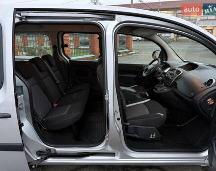 Серый Рено Кенгу, объемом двигателя 1.5 л и пробегом 172 тыс. км за 12999 $, фото 41 на Automoto.ua