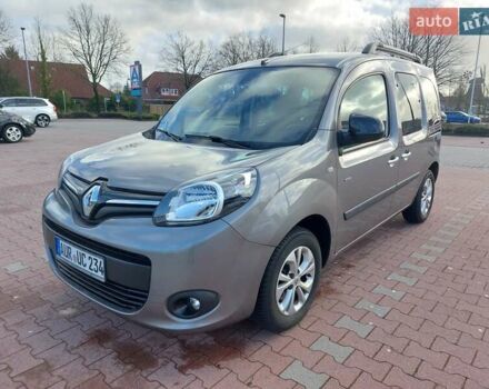 Серый Рено Кенгу, объемом двигателя 0 л и пробегом 250 тыс. км за 7500 $, фото 3 на Automoto.ua